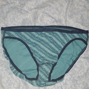 Victoria's Secret Blue Chain Pattern Panties 💙